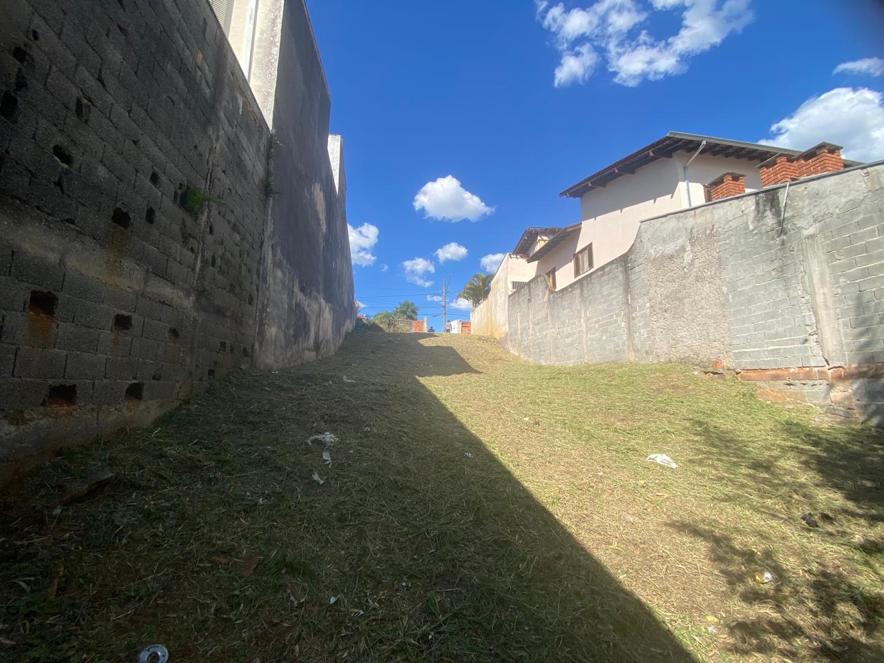 Terreno Plano com 650m² na Rua Emílio Zapile – Excelente Localização! Terreno Plano com 650m² na Rua Emílio Zapile – Excelente Localização!