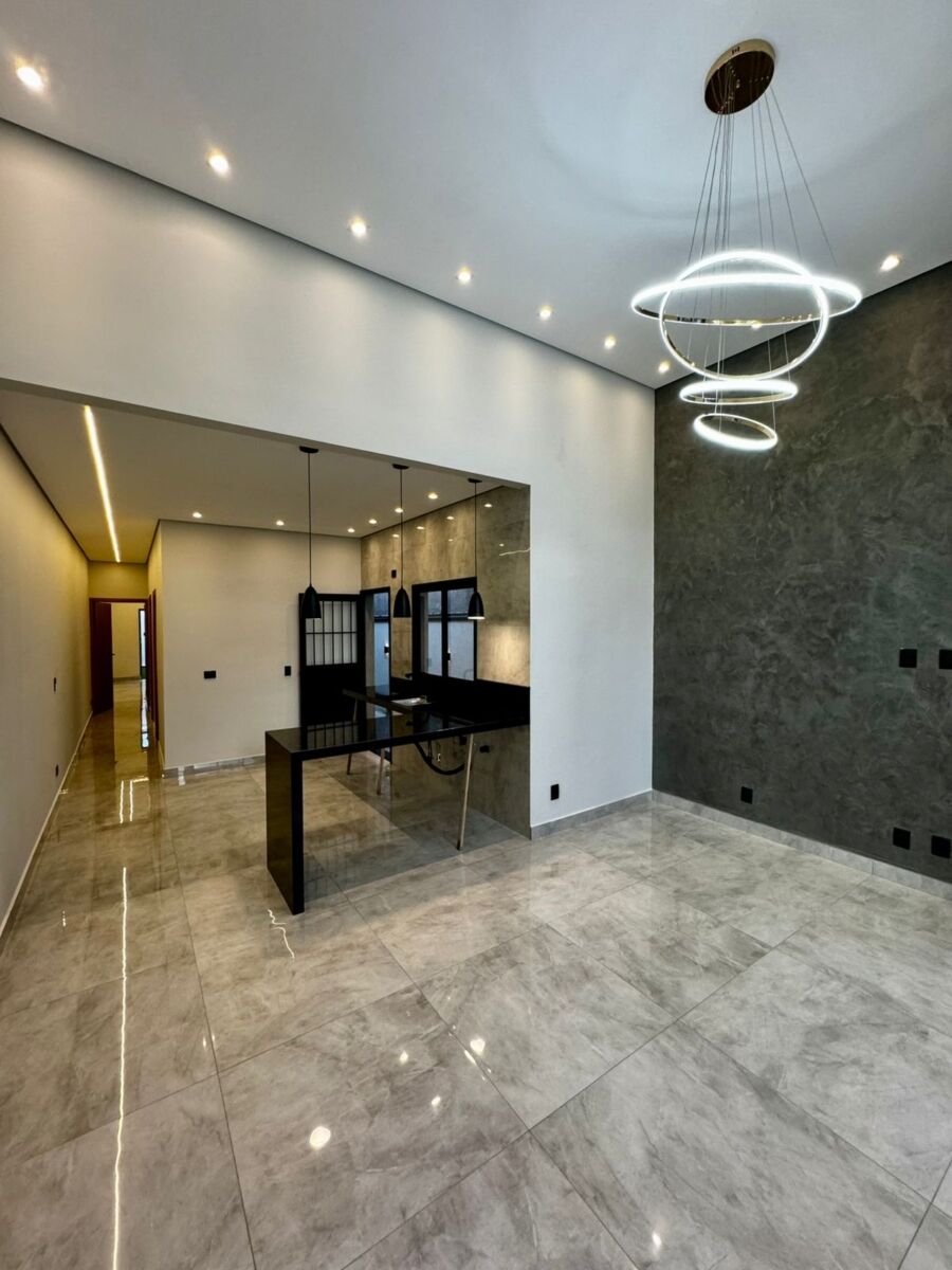 Casa com 2 Quartos, Suíte e Garagem para 2 Carros – Jardim Layr Casa com 2 Quartos, Suíte e Garagem para 2 Carros – Jardim Layr