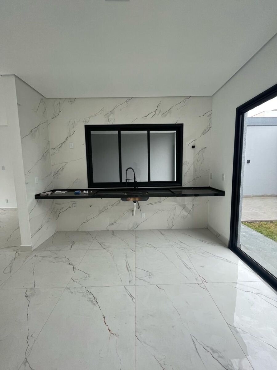 Casa com 3 Quartos, Suíte e Cozinha Integrada – Villa di César