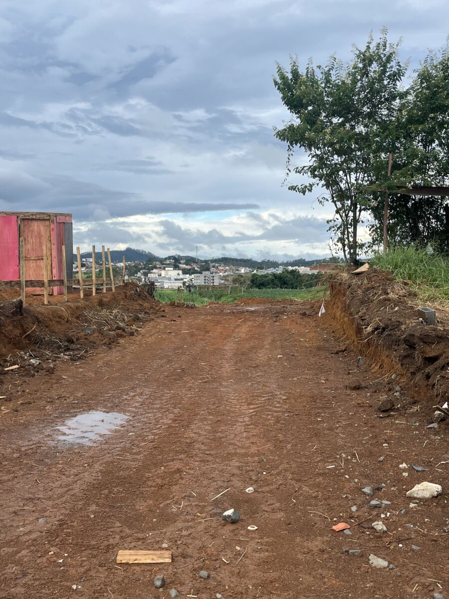 Terreno com Terraplenagem Pronta na Vila Suíssa – Pronto p/ Construir Terreno com Terraplenagem Pronta na Vila Suíssa – Pronto p/ Construir